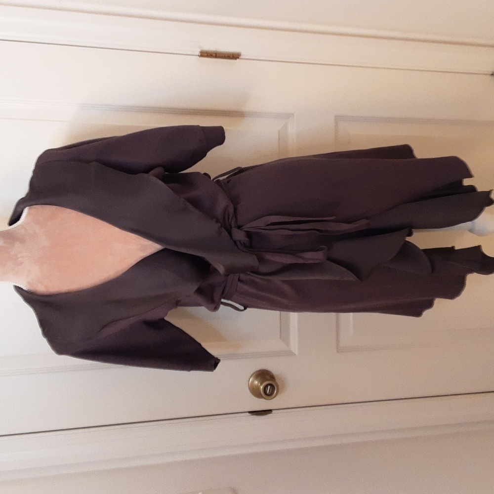 New York & Company Gray Ruffled Cardigan w / Tie Waist.  Size M